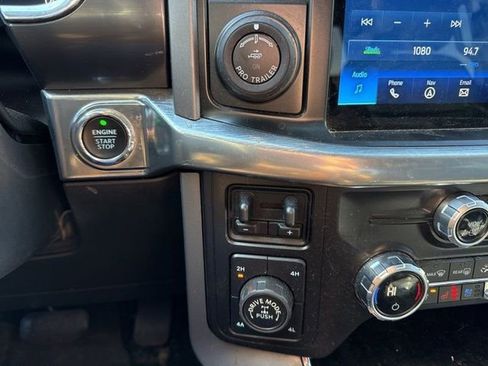 Used 2021 Ford F150 Lariat w/ Equipment Group 502A High image 22