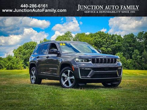 Used 2026 Jeep Grand Cherokee Limited AWD/4WD image 1