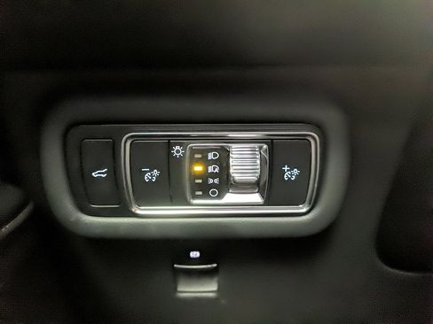 Certified 2024 Lincoln Nautilus Reserve w/ Equipment Group 202A image 26