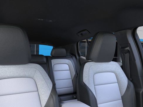 New 2026 Chevrolet Equinox EV LT image 24