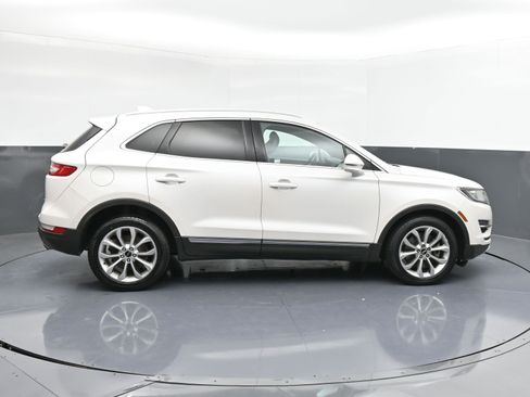 Used 2017 Lincoln MKC Select w/ Select Plus Package image 9