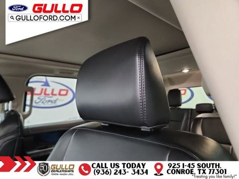 Used 2022 Ford Expedition XLT image 18