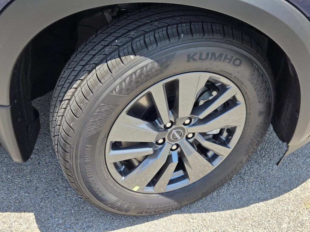 New 2026 Nissan Pathfinder SV FWD image 6