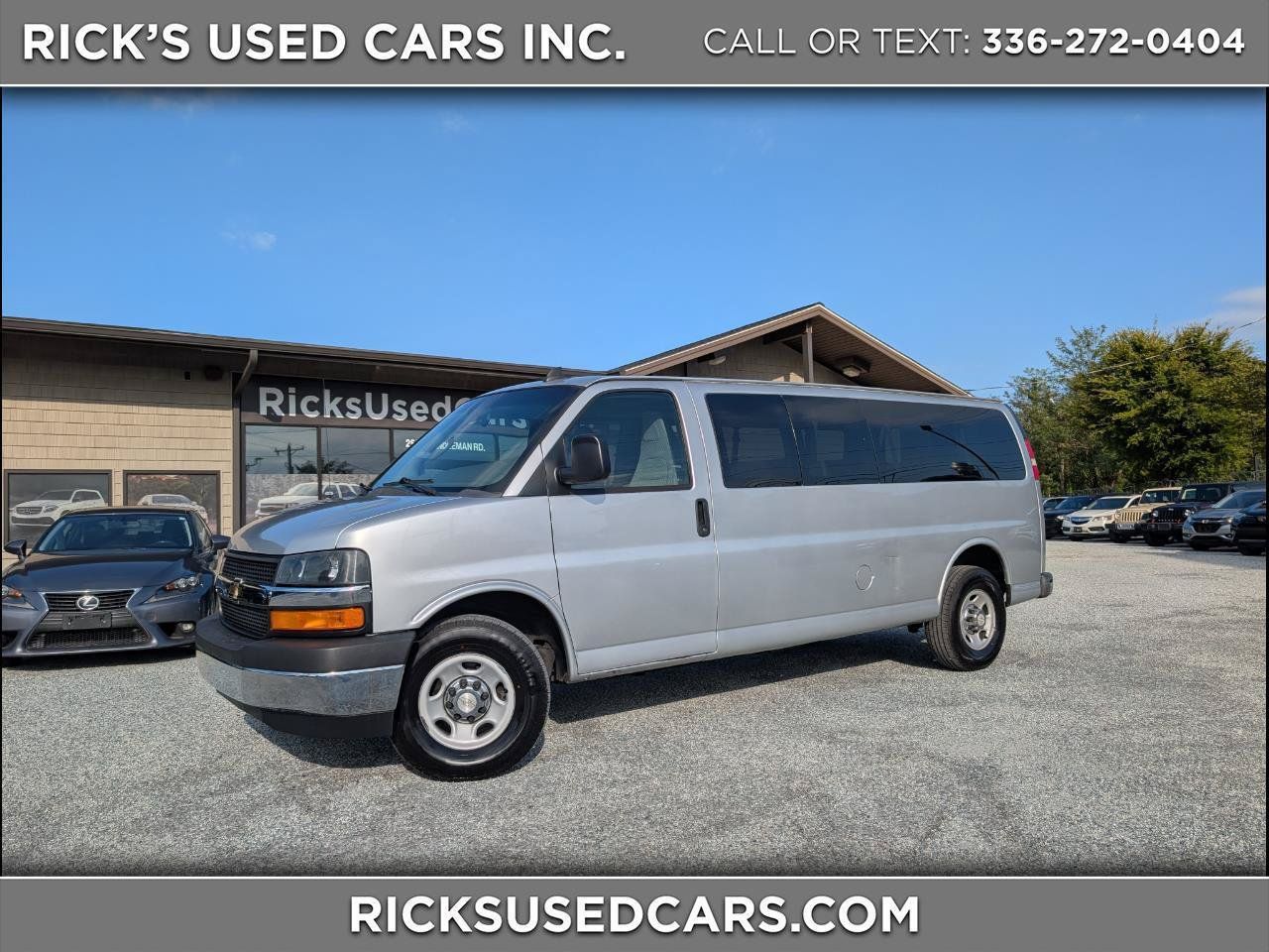 Used 2017 Chevrolet Express 3500 LT w/ LT Preferred Equipment Group RWD image 1
