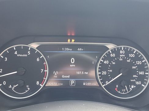 Used 2023 Nissan Sentra SR w/ SR Premium Package image 18