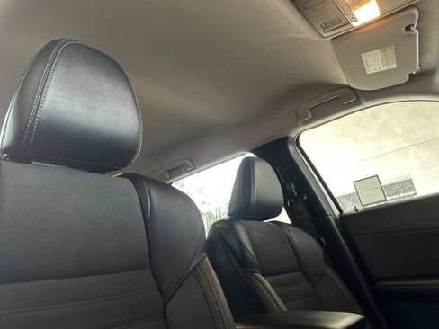 Used 2024 Mitsubishi Outlander SE image 16