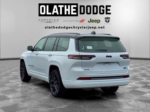 New 2026 Jeep Grand Cherokee L Summit AWD/4WD image 3