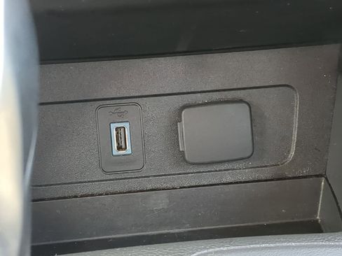 Used 2018 Ford Escape Titanium w/ Ford Safe & Smart Package image 35