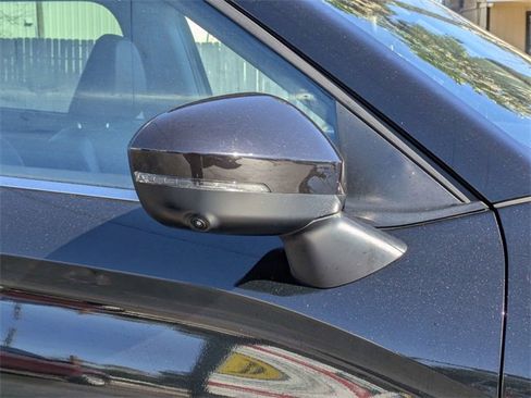 Used 2023 Mitsubishi Outlander SE Black Edition image 11