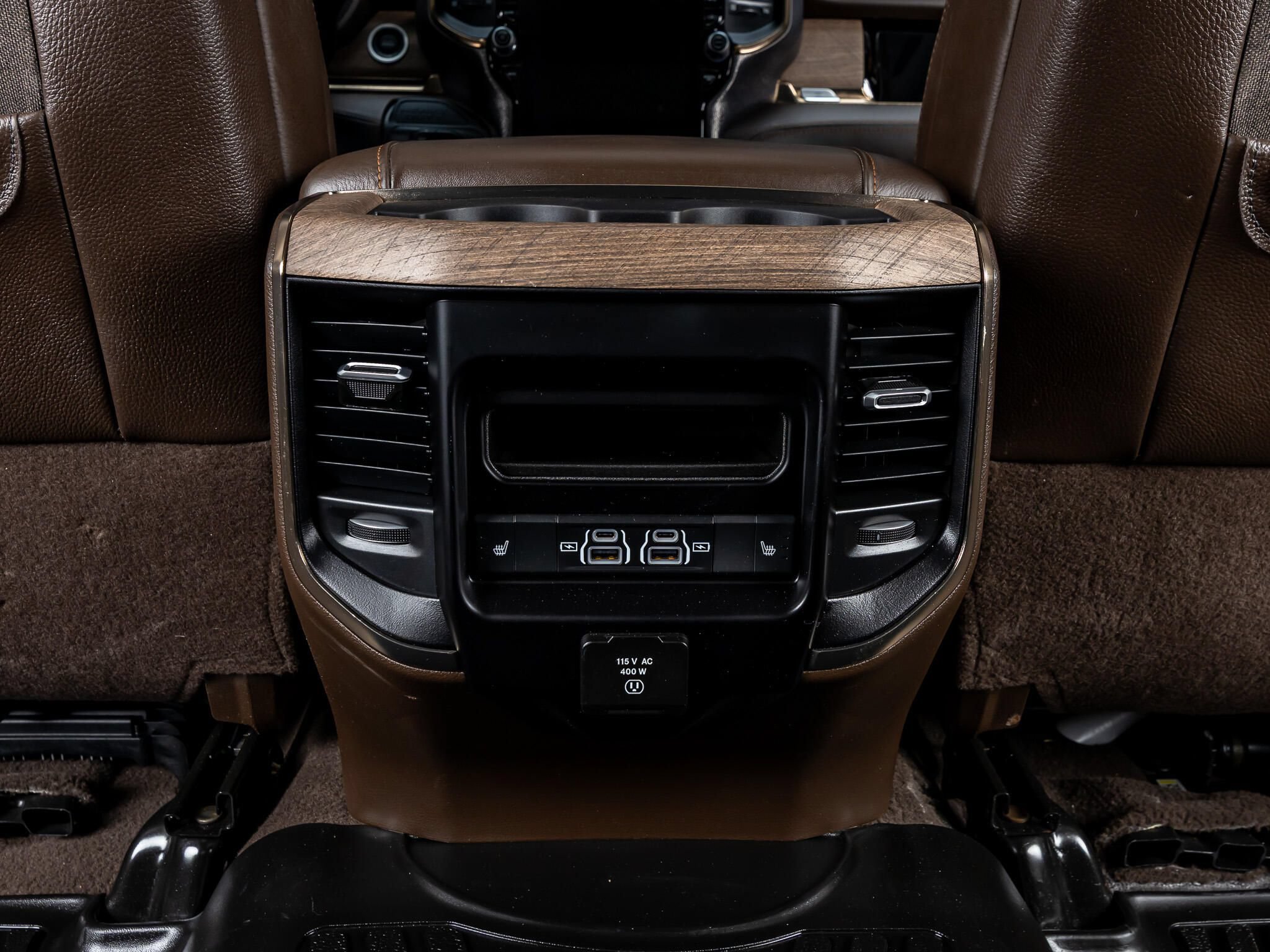 Used 2025 RAM 3500 Longhorn AWD/4WD image 32