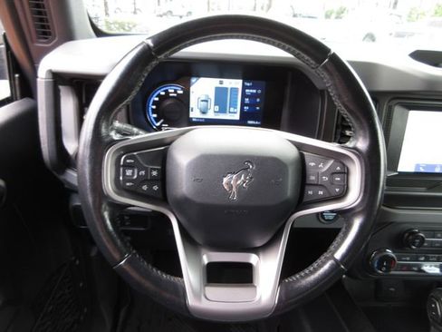 Certified 2022 Ford Bronco Big Bend w/ Sasquatch Package image 13