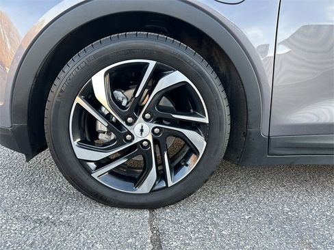 Used 2023 Chevrolet Bolt LT w/ Infotainment Package image 10