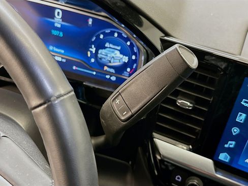 Used 2023 Chevrolet Silverado 1500 LT image 25