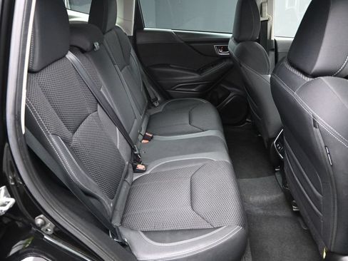 Used 2023 Subaru Forester Premium AWD/4WD image 36