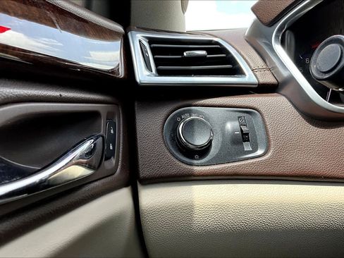 Used 2016 Cadillac SRX Luxury w/ Driver Awareness Package FWD image 36