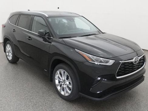 New 2026 Toyota Highlander Limited AWD/4WD image 13