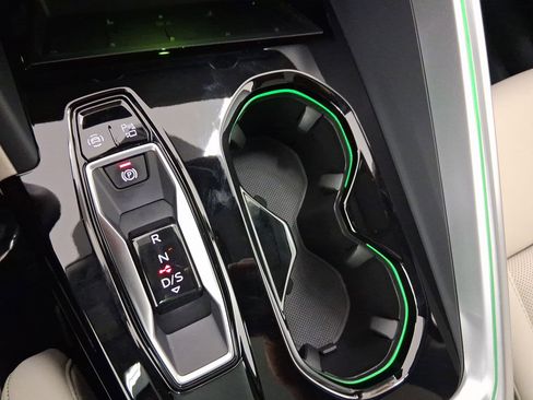 New 2025 Audi Q5 Premium Plus image 16