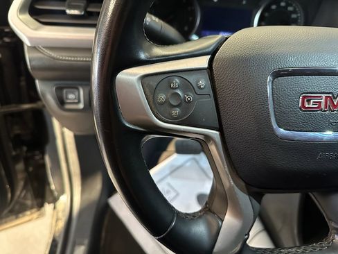 Used 2023 GMC Acadia SLT AWD/4WD image 11