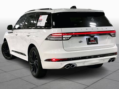 Used 2025 Lincoln Aviator Reserve w/ Jet Appearance Package image 12