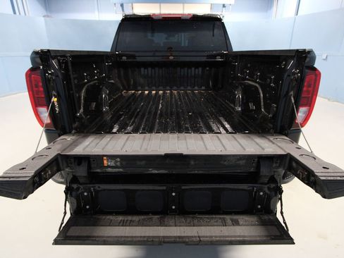 Used 2024 GMC Sierra 1500 Elevation image 39