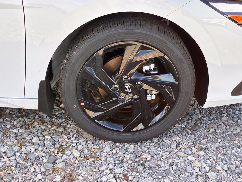 New 2026 Hyundai Elantra SEL Sport FWD image 45