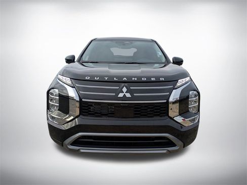 New 2026 Mitsubishi Outlander SE image 8