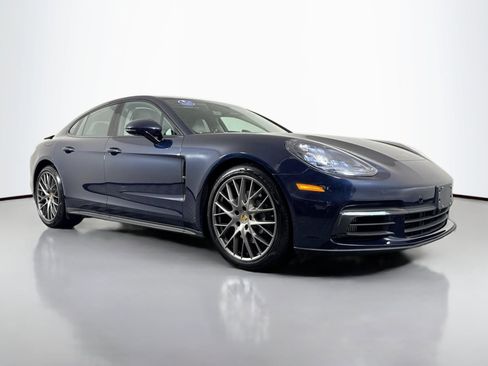 Used 2018 Porsche Panamera 4S image 5