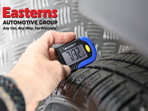 Used 2021 Chevrolet Trax LT w/ Driver Confidence Package image 29