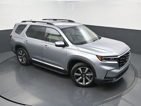 Used 2024 Honda Pilot Elite image 35