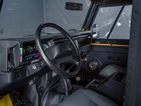 Used 1995 Land Rover Defender 90 image 11