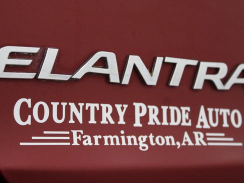 Used 2017 Hyundai Elantra SE FWD image 27