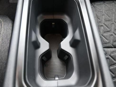 New 2026 Nissan Kicks SV w/ Illumination Package FWD image 31