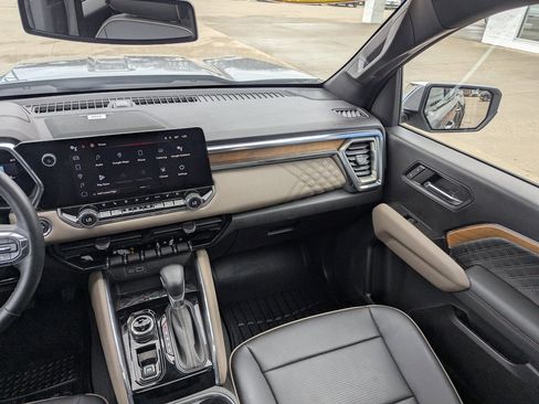 Used 2023 GMC Canyon Denali image 26