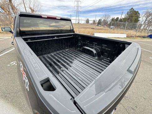 Used 2025 Chevrolet Silverado 1500 LT AWD/4WD image 25