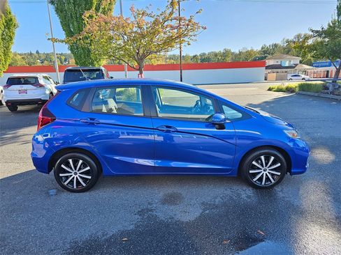 Used 2018 Honda Fit LX image 4