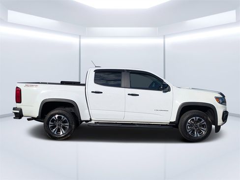 Used 2022 Chevrolet Colorado Z71 w/ Safety Package image 2