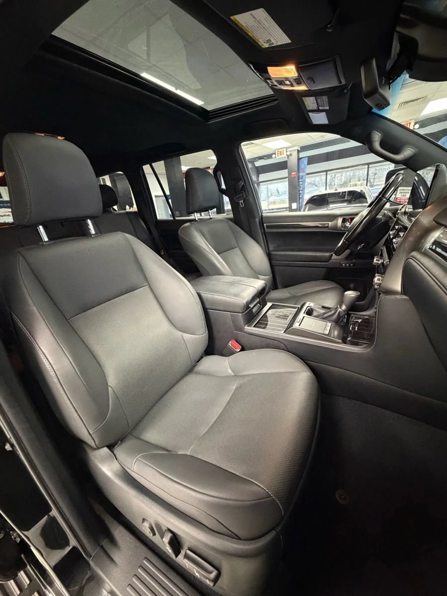 Used 2023 Lexus GX 460 Premium AWD/4WD image 13