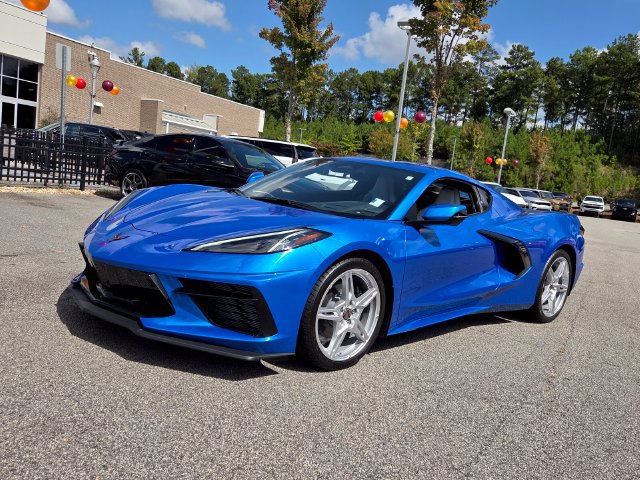 Used 2025 Chevrolet Corvette Stingray Preferred Cpe w/ 2LT RWD image 4