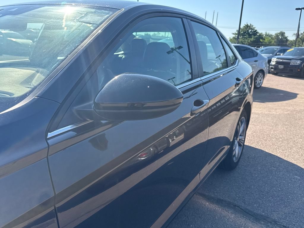 Used 2024 Volkswagen Jetta SE FWD image 19