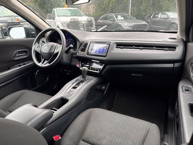 Used 2018 Honda HR-V EX image 15