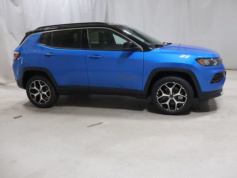 New 2026 Jeep Compass Limited AWD/4WD image 7