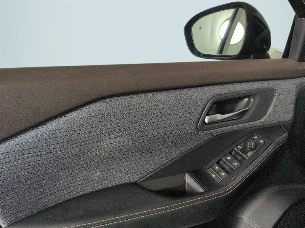 Used 2023 Nissan Rogue SV AWD/4WD image 26
