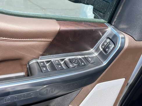 Used 2025 Ford F350 King Ranch AWD/4WD image 39