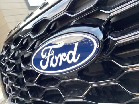 New 2027 Ford Explorer ST AWD/4WD image 3