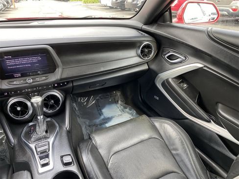 Used 2020 Chevrolet Camaro SS image 16