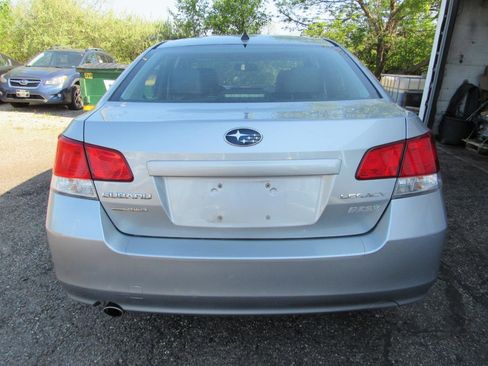 Used 2012 Subaru Legacy 2.5i Limited AWD/4WD image 6