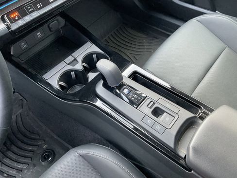 Used 2024 Toyota Prius XLE image 28