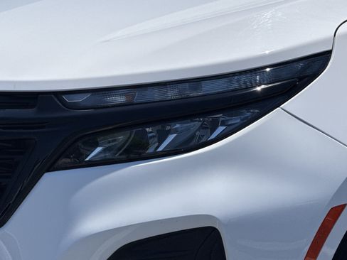 Used 2023 Chevrolet Equinox LS w/ Midnight Edition FWD image 6
