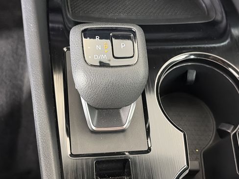 Used 2023 Nissan Rogue SV image 23