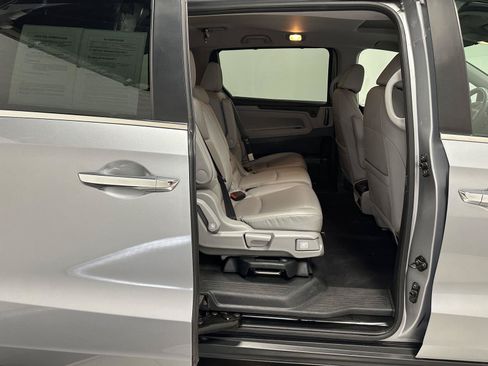 Certified 2024 Honda Odyssey EX-L image 32